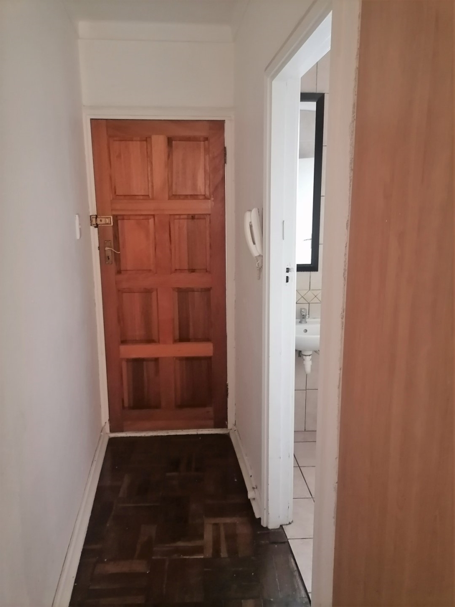 1 Bedroom Property for Sale in Mowbray Western Cape